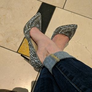 Meet your Posher, Laura